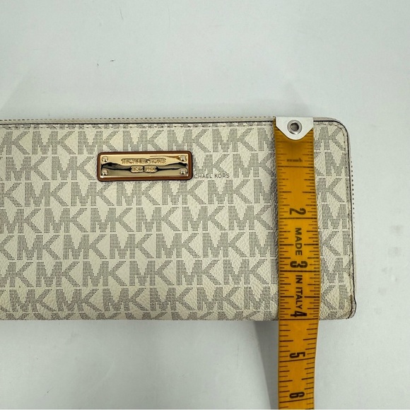 Michael Kors Jet Set Logo Continental Wristlet Wallet *missing wristlet handle - Picture 9 of 11